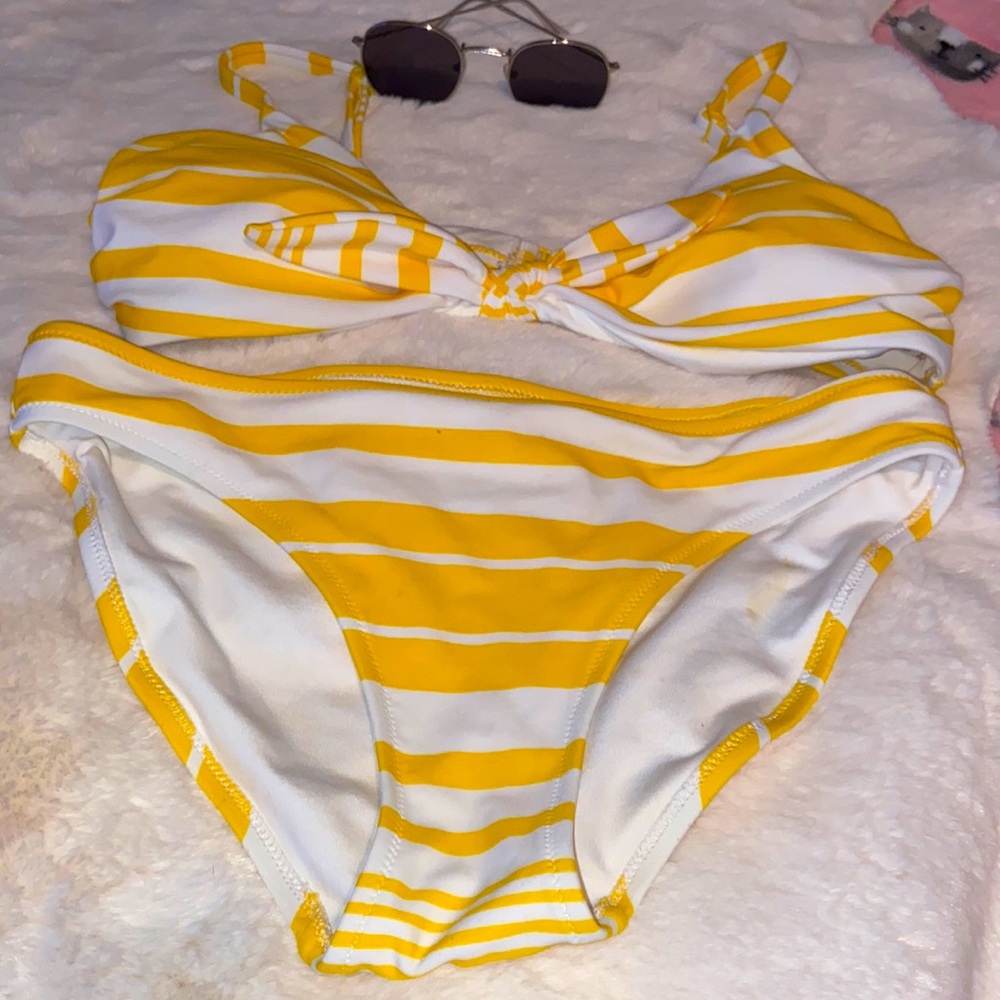 EUC/Beautiful Bikini